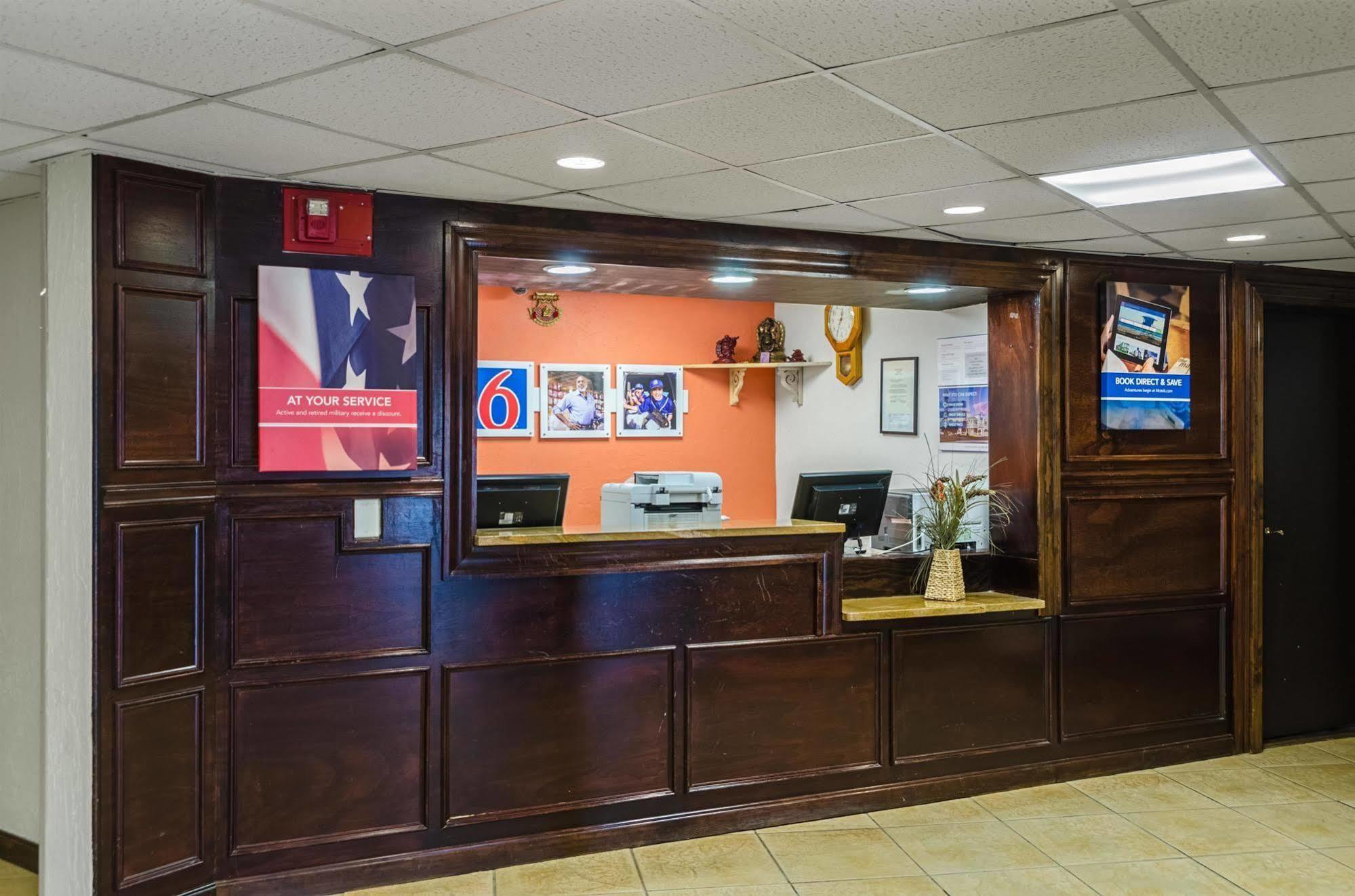 Motel 6 - Westborough Boston Northborough Экстерьер фото