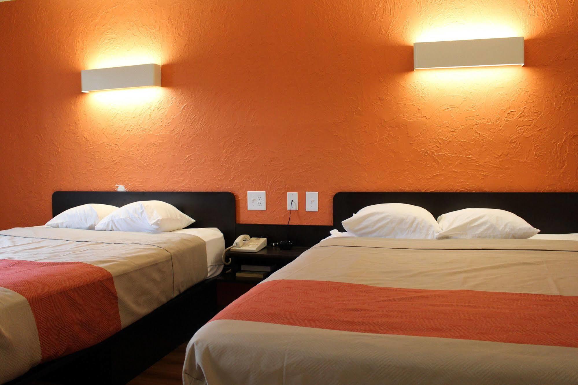 Motel 6 - Westborough Boston Northborough Экстерьер фото